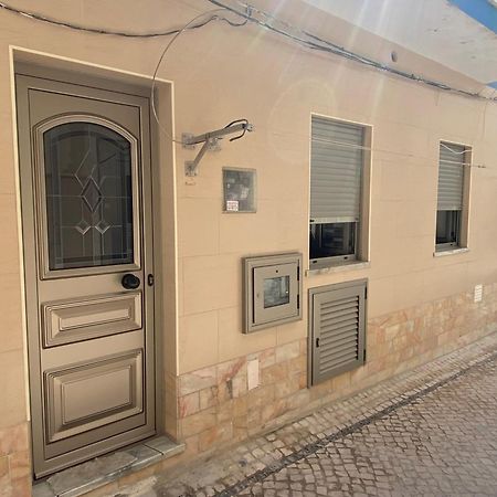 Avo Velha - Faneca Apartamentos ナザレ エクステリア 写真